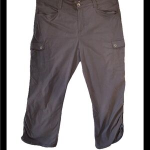 EddieBauer women’s black cargo capris crop pants ruched ankle size 14